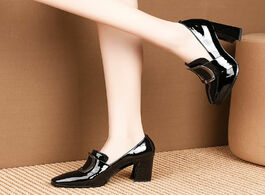 Foto van Schoenen patent leather high heels woman work shoes women pumps block heel square toes female deep f
