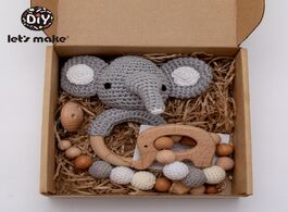 Foto van Baby peuter benodigdheden let s make 3pc set beech wood rattley crochet animal pacifier chain holder