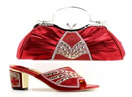 Foto van Schoenen shoe and bag set for party in women luxury shoes designers nigerian pumps with purse