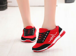 Foto van: Schoenen wedge shoes woman new mesh women luxury designers lace up red black sneakers casual chaussu