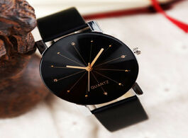 Foto van Horloge men women leather strap line analog quartz wristwatch bracelet for s watches fashion ladies 