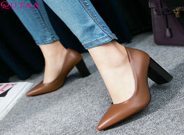 Foto van Schoenen qutaa 2020 women pumps pu leather all match pointed toe shoes fashion platformslip on casua
