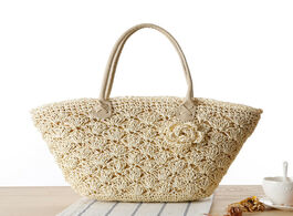 Foto van Tassen 42x25cm new one shoulder woven bag fashion gold thread exquisite shell crochet straw beach a7