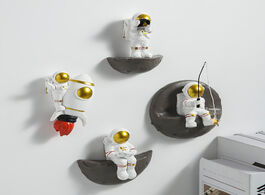 Foto van Huis inrichting nordic wall decoration frame astronaut resin figure shelves decorative decorations f