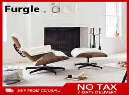 Foto van Meubels furgle replica classic design lounge chair white leather with black palisander wood ottoman 