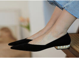 Foto van Schoenen eoeodoit new fashion leather pearls heels shoes women casual office pumps low heel pointed 