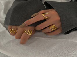 Foto van Sieraden fashion alphabet a z female index finger retro ring opening adjustable fine jewelry women g