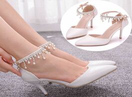 Foto van Schoenen crystal queen white pearls tassel chain sandals thin high heels pointed toe mary janes wedd