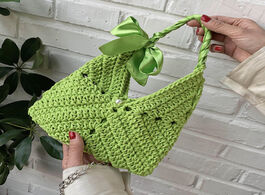 Foto van Tassen women s woven bag 2020 summer new holiday knitted handbag temperament simple one shoulder han