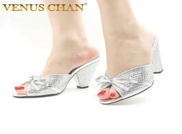 Foto van Schoenen latest design heels slippers women sandals summer shoes without bag pumps super high italia