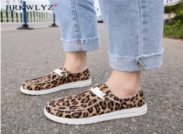 Foto van Schoenen blwbyl casual shoes lace up canvas loafers summer soft breathable student girl lightweight 