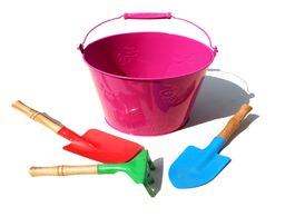 Foto van Speelgoed bucket shovel spade rake beach sand toys kids outdoor play toy garden plant 23gd