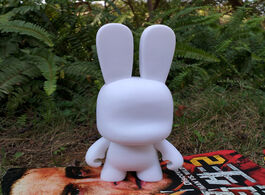 Foto van Speelgoed wholesale 7inch long ear kidrobot rabbit pvc doll diy paint blank white vinyl toy in opp b