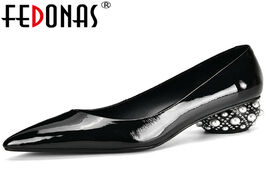 Foto van Schoenen fedonas fashion pearl decoration ladies shoes genuine leather point toe strange heels pumps