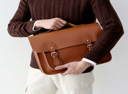 Foto van Tassen 2020 new style retro college cambridge one shoulder handbag men s fashion bagbag pu leather m