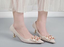 Foto van Schoenen women pumps solid elegant high heels fashion wedding shoes famale heel sexy bridal