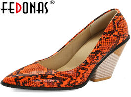 Foto van Schoenen fedonas brand design women pumps color matching sexy high heels summer woman pointed toe ni