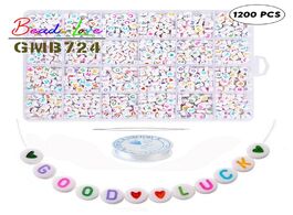 Foto van Sieraden 1200pcs 4 7mm letter acrylic beads set box round alphabet jewelry making kits for diy brace