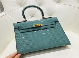 Foto van Tassen the best quality ladies luxury fashion wallet qualityleather brand famous messenger bag