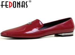 Foto van Schoenen fedonas pearl decoration women shoes sexy square heels pumps cow patent leather concise loa