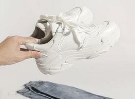 Foto van Schoenen 2020 new summer white mesh women sneakers fashion thick bottom womens platform casual shoes