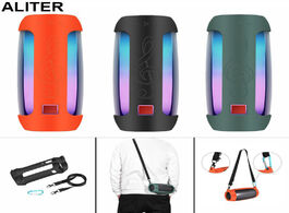 Foto van Elektronica silicone case cover with strap carabiner for jbl pulse 4 bluetooth speaker