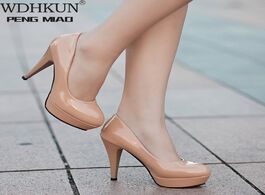 Foto van Schoenen women pumps fashion classic patent leather high heels shoes nude sharp head paltform weddin
