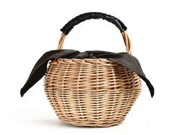 Foto van Tassen straw portable retro holiday woven bag ins sen seaside vacation bucket beach totes female tem
