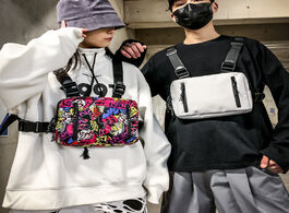 Foto van Tassen new graffiti hip hop chest bags for man fashion double opening rectangle women streetwear sgr
