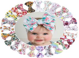 Foto van Baby peuter benodigdheden flower print headband with high elastic soft white wide nylon band for beb