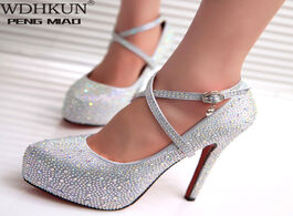Foto van Schoenen crystal pumps women shoes platform high heels wedding bride red silver ladies woman sandals