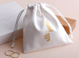 Foto van Tassen 50pcs personalized logo text image drawstring flannel bags jewelry packaging wedding favor co