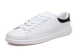 Foto van Schoenen new men s white sneakers women fashion vulcanize shoes size 36 44 high quality hip hop plat