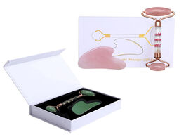 Foto van Schoonheid gezondheid rose quartz petal roller face massager gouache for jade facial massage heart s