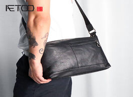 Foto van Tassen aetoo the first layer of leather medium cross body bag business casual wild horizontal simple