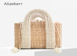 Foto van Tassen pearls beach bag women 2020 summer new elegant woven beaded straw female bohemia knitted larg