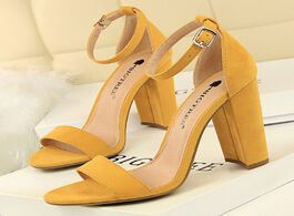 Foto van Schoenen 2019 new women sandals patent leather high heels shoes sexy pumps fashion wedding