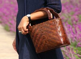 Foto van Tassen 21x18cm new retro handmade bamboo woven bag mini tea ceremony storage knitting handbag a6108