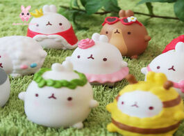 Foto van Speelgoed blind box toys molang cute rabbit guess bag anime figures korea model accesorios free ship