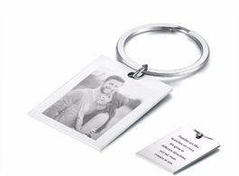 Foto van Sieraden photo engraved key chain personalized dog tag keychain optional message on back groom husba