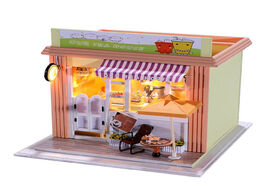 Foto van Speelgoed wood mini house miniature kit diy room with furniture cover toy kids gift handmake cute te