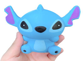 Foto van Speelgoed jumbo cute stitch squishy simulation slow rising sweet scented decompression stress relief