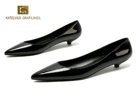 Foto van Schoenen top quality ladies shoes black pumps patent leather 3cm low heel shoe nude office elegant w