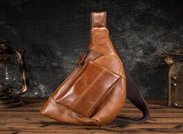 Foto van Tassen men quality leather chest sling bag for male vintage casual design one shoulder daypack cross