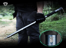 Foto van Beveiliging en bescherming outdoor survival self defense stick tactical trekking pole stinger multif