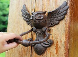Foto van Huis inrichting rustic owl cast iron door knocking handle farm house accents heavy metal flying figu