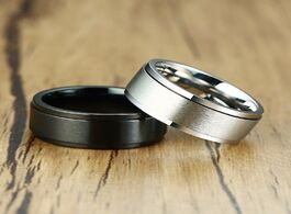 Foto van Sieraden 8mm personalized men s top engraved spinner ring in black and white stainless steel wedding