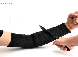 Foto van Beveiliging en bescherming steel wire work safety cut proof arm sleeve anti knife guard bracer stabp