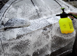 Foto van Auto motor accessoires hand pump foam sprayer pressurized 2 litre pressure cannon snow nozzle carwas