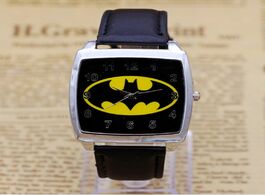 Foto van Horloge new batman design fashion women dress analog wrist quartz watch unisex watches casual childr